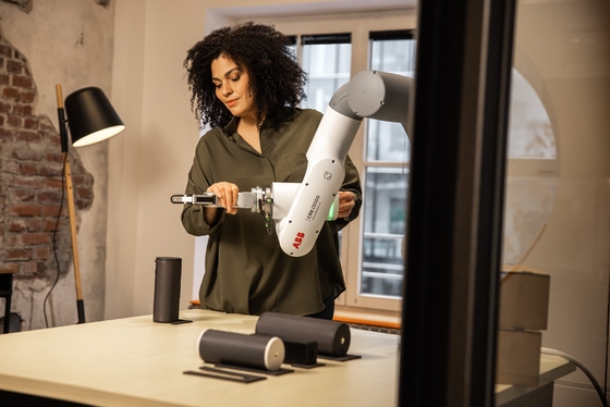Flexibele en Nieuwe ABB GoFa CRB15000 Cobot met de Robottang van Onrobot RG6