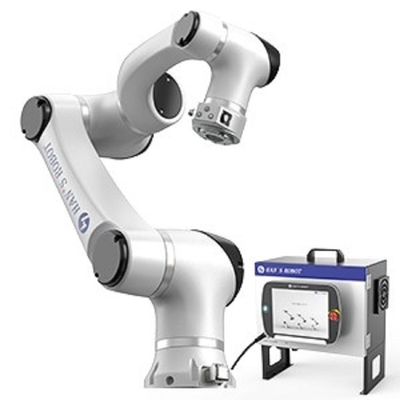 HAN'S E5 met 5 kg nuttige lading als samenwerkingsrobot met CNGBS-robotgripper voor laden en lossen