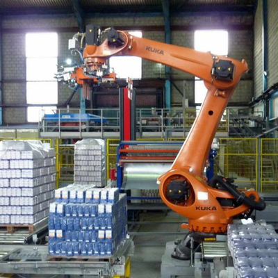 KUKA Palletizing Robot KR 240 R3200 PA Met CNGBS Guide Rails Als Automatische Palletizer Industriële Robot Arm
