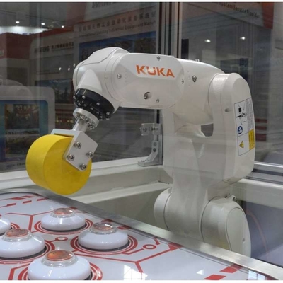 Kuka Robotic Arm 6 Axis KR 6 R900-2 met CNGBS Robot Gripper voor geautomatiseerde pick and place robot