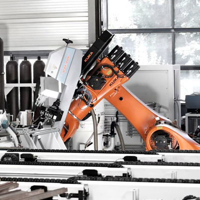 KUKA Industrial Robot Arm KR 470-2 PA Palletizing Robot Met CNGBS Guide Rail Voor Fabriek Als Paletmachine