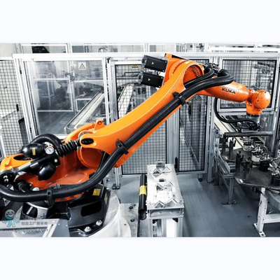 KUKA KR 210 R2700 Pick and Place industriële robots met CNGBS lineaire gidsen voor motorassemblage