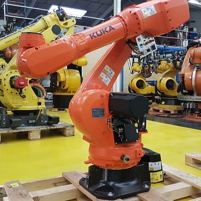 KUKA Robot KR 70 R2100 van 6 Aixs Manipulator met CNGBS Robot Gripper voor Pick and Place Machine
