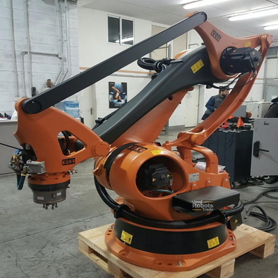 Palletizing Robotic Arm 5 Axis Kuka KR 180 PA Met CNGBS Robot Guide Rail Voor Palletizing Robot