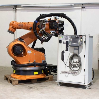 6 Axis Robotscheidingarm Kuka KR 210 R2700-2 met CNGBS-schommelpositionair voor robotscheiding