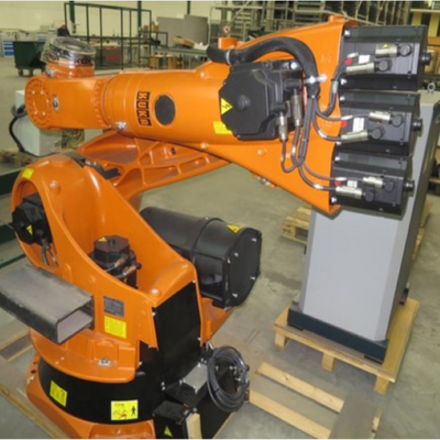 Kuka 6 Axis Handling Robotic Arm KR 240 R3330 Met CNGBS Robot Guide Rail Voor Handling Robot