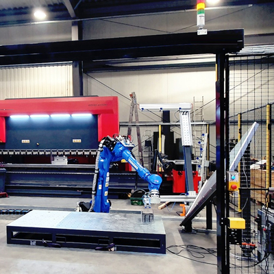 Industriële Yaskawa Robotarm GP180 met CNGBS Gripper als Paletmachine