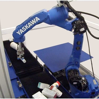 6-assige robotarm Yaskawa GP25-12 met CNGBS-robotgeleidingsrail voor robot-automatisering