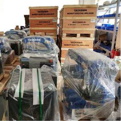 Verf 6 As Robotarm Yaskawa MPX2600 Met CNGBS Geweren Reiniging Station Voor Verf Robot
