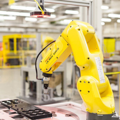 FANUC LR Mate 200iD 6-assige industriële robotarm met CNGBS-greep voor motormontage