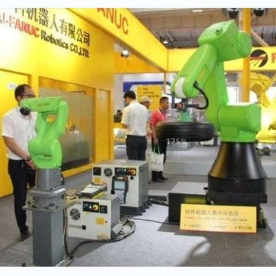 6 Axis Robotic Arm Fanuc CR-15iA met CNGBS Robot Gripper voor Cnc Handling als Collaborative Robot