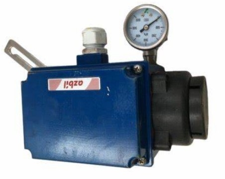 Controleventil met pneumatische actuator en Azbil AVP100 AVP102 pneumatische slimme ventiel positioner