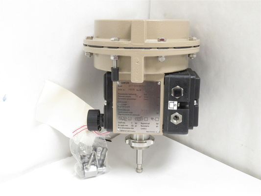Samsung 3277 Pneumatische diafragma actuatoren met Chinese bolk klep en Samsung 3730-3 digitale klep positioner