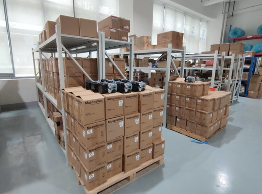Chinese rechte hoek type top gids klep met Masoneilan klep positioner SVI2 Intelligente elektrische klep positioner voorraad