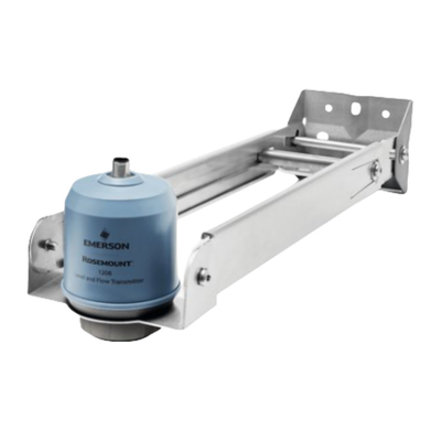 Skid gemonteerde waterbehandelingseenheid met Emerson Rosemount Model 1280 niet-contact radar niveau en stroom