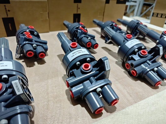 Fisher 377 drukgevoelige tripklep voor pneumatische actuatoren