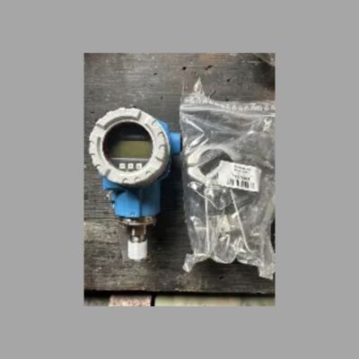 Stroomregelklep schuiven met Endress+Hauser Proline Prowirl F 200 draaikolkstroommeter en Cerabar PMC71 digitale drukzender