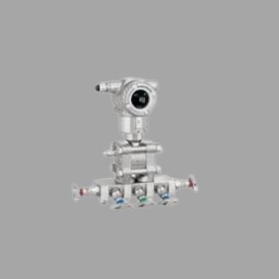 Druk/debiet regelunit met Endress+Hauser Proline Prowirl R 200 flowmeter en Deltabar PMD50 verschildruksensor.