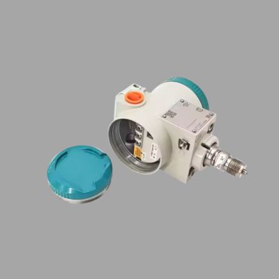 Siemens SITRANS P320 7MF0300 drukzender, SITRANS FX330 draaikolkstroommeter en stroomregelklepcollector