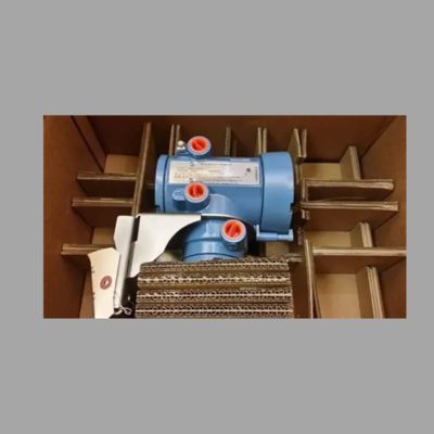 Drukreduceer- en ontgassingsstation met een Micro Motion F100A Coriolis-flowmeter en 1700 | 2700 integrale transmitter