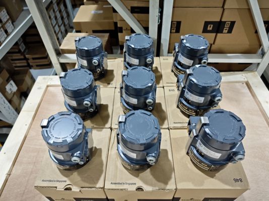 Controleventil met Fisher 846 I/P-omvormer en DVC6200 positioner voor hoge temperatuur, hoge druk, corrosieve, gevaarlijke omgevingen