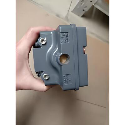 Fisher 3661 Single-Acting 4-20mA Analog Valve Positioner for Industrial Pneumatic Actuators