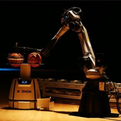 Samenwerkingsrobotwapen 6 As raceauto-7-1,0 met Oogst en Plaatsrobotwapen