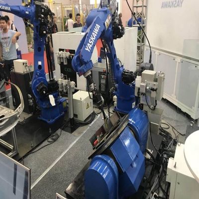 Het lassen van Mechanisch Wapen 6 As Motoman AR2010 met Industrieel Robotachtig Wapen