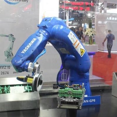 De Assemblage Industriële Robot GP8 van de hoge snelheidsmotor met 8KG-Nuttige ladings Robotachtig Wapen als Oogst en Plaatsmachine