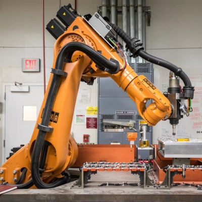 6 Oogst en de Plaats van Kr 500 R2830 van het as de Industriële Robotachtige Wapen voor de Behandeling van Robot