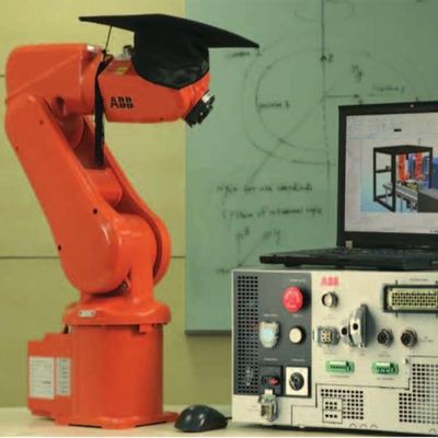 Kleine industriële robot IRB 120 met 6 assen Industriële robotarm voor Cnc assemblage robot