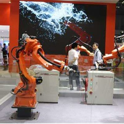 6 Robotica China van het as de Industriële Robotachtige Wapen QJR20-1600 als het Bespuiten van Robot