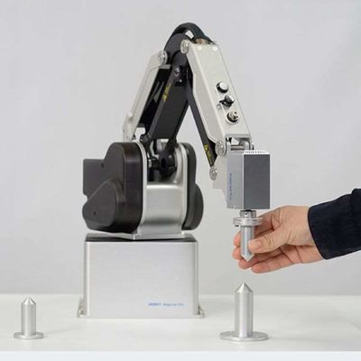Desktop Robotic Arm 4 Axis MG400 Robot China met CNGBS Robot Gripper als samenwerkende robot