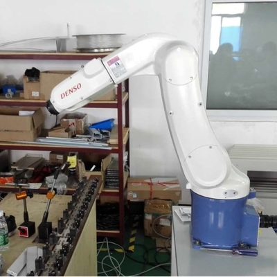 Universele Robotarm 6 As VS-068/087 met CNGBS Robot Gripper voor het hanteren als industriële robot