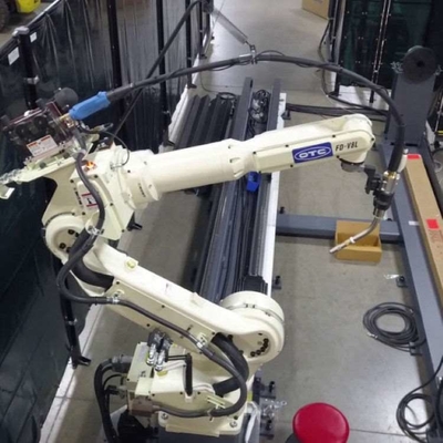 Arc-sweismachines DM500 Gewicht 51 kg Met robotarm Voor automatisering van lasstations Als andere boogsweismachines